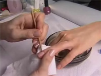 Видео уроки маникюра:  Дефекты ногтей и методы их устранения